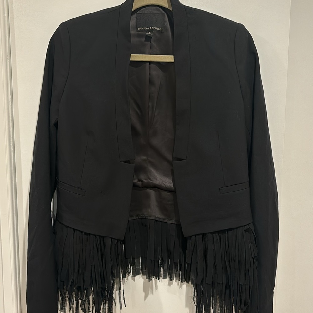 🌸3/$30🌸 Banana Republic Fringe Bottom Blazer